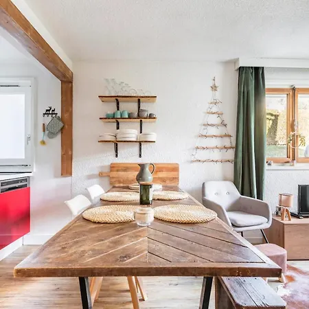 One-bedroom With Garden Apartment